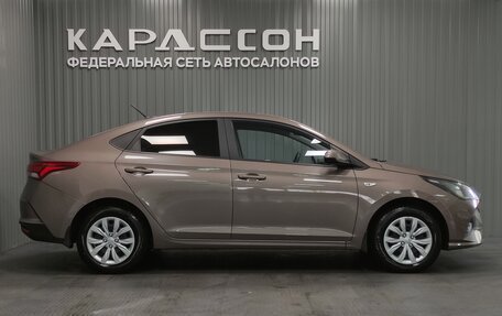 Hyundai Solaris II рестайлинг, 2021 год, 1 700 000 рублей, 6 фотография