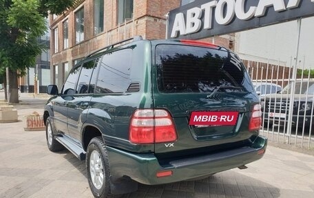 Toyota Land Cruiser 100 рестайлинг 2, 2004 год, 2 050 000 рублей, 5 фотография