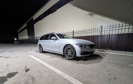 BMW 3 серия, 2018 год, 2 400 000 рублей, 3 фотография