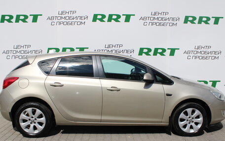 Opel Astra J, 2011 год, 799 000 рублей, 2 фотография