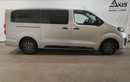 Peugeot Traveller I, 2021 год, 4 100 000 рублей, 6 фотография