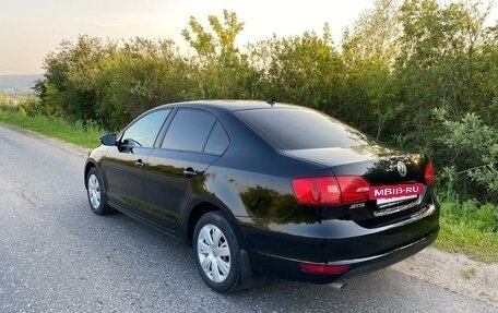 Volkswagen Jetta VI, 2012 год, 1 350 000 рублей, 4 фотография