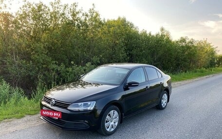 Volkswagen Jetta VI, 2012 год, 1 350 000 рублей, 2 фотография