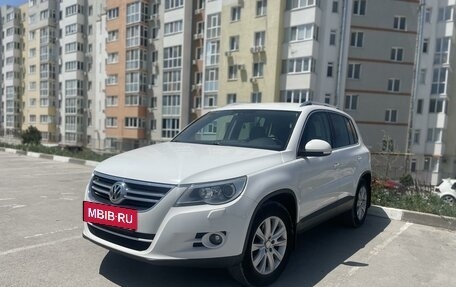 Volkswagen Tiguan I, 2010 год, 1 240 000 рублей, 2 фотография