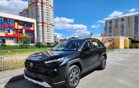 Toyota RAV4, 2024 год, 4 400 000 рублей, 1 фотография