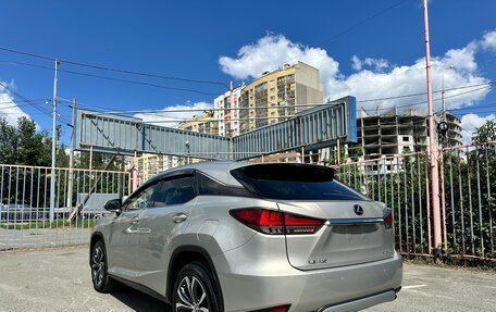 Lexus RX IV рестайлинг, 2022 год, 7 700 000 рублей, 3 фотография