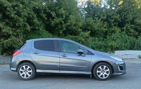 Peugeot 308 II, 2011 год, 679 000 рублей, 2 фотография