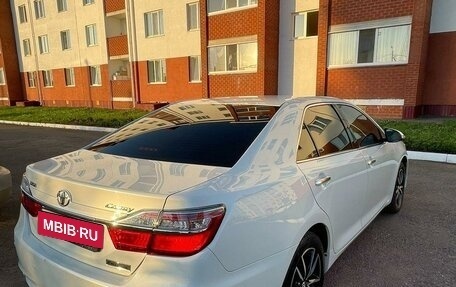 Toyota Camry, 2016 год, 2 400 000 рублей, 2 фотография