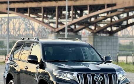 Toyota Land Cruiser Prado 150 рестайлинг 2, 2018 год, 6 290 000 рублей, 5 фотография