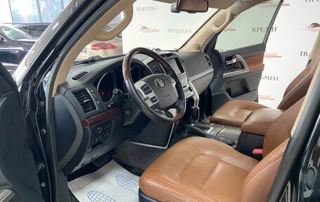 Toyota Land Cruiser 200, 2014 год, 5 150 000 рублей, 18 фотография