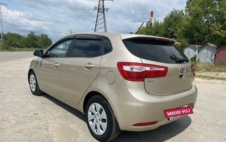 KIA Rio III рестайлинг, 2014 год, 930 000 рублей, 6 фотография