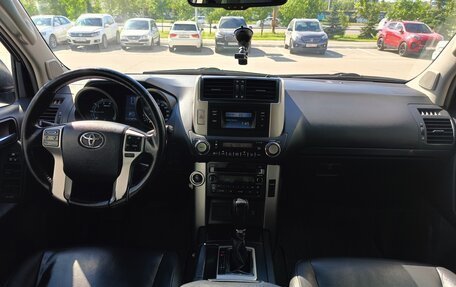 Toyota Land Cruiser Prado 150 рестайлинг 2, 2009 год, 2 710 000 рублей, 29 фотография