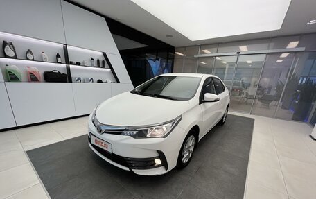 Toyota Corolla, 2016 год, 1 365 000 рублей, 5 фотография