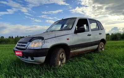 Chevrolet Niva I рестайлинг, 2004 год, 260 000 рублей, 1 фотография