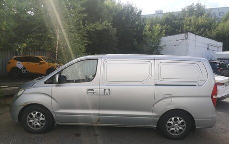 Hyundai Grand Starex Grand Starex I рестайлинг 2, 2009 год, 950 000 рублей, 2 фотография