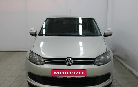 Volkswagen Polo VI (EU Market), 2014 год, 490 000 рублей, 2 фотография