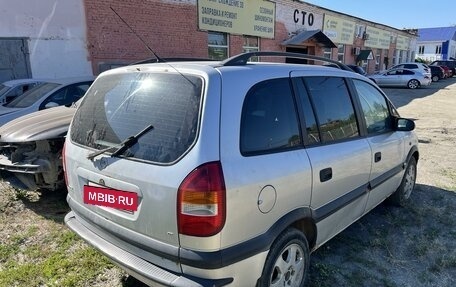 Opel Zafira A рестайлинг, 2002 год, 260 000 рублей, 5 фотография