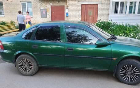 Opel Vectra B рестайлинг, 1996 год, 195 000 рублей, 2 фотография