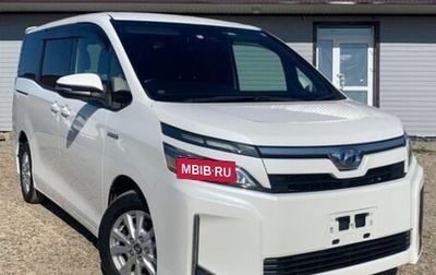 Toyota Voxy III, 2018 год, 2 600 000 рублей, 1 фотография