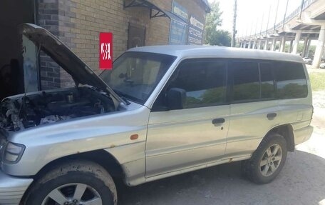 Mitsubishi Pajero III рестайлинг, 1998 год, 380 000 рублей, 3 фотография