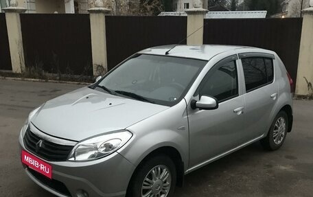 Renault Sandero I, 2014 год, 600 000 рублей, 1 фотография