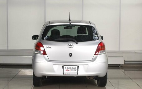 Toyota Vitz, 2010 год, 939 995 рублей, 5 фотография