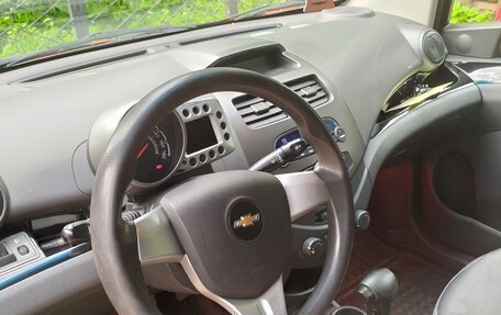 Chevrolet Spark III, 2012 год, 800 000 рублей, 7 фотография