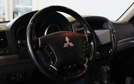 Mitsubishi Pajero IV, 2014 год, 2 747 000 рублей, 11 фотография