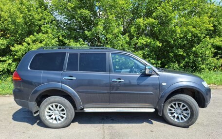 Mitsubishi Pajero Sport II рестайлинг, 2012 год, 2 300 000 рублей, 4 фотография