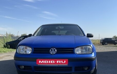 Volkswagen Golf IV, 2001 год, 600 000 рублей, 2 фотография