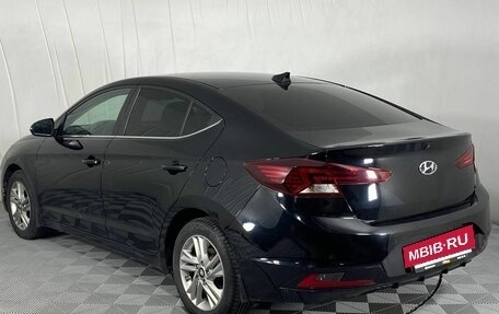 Hyundai Elantra VI рестайлинг, 2019 год, 1 750 000 рублей, 7 фотография