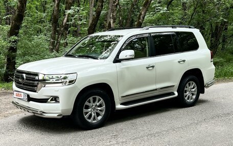 Toyota Land Cruiser 200, 2016 год, 7 350 000 рублей, 5 фотография