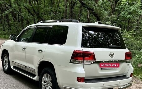 Toyota Land Cruiser 200, 2016 год, 7 350 000 рублей, 3 фотография