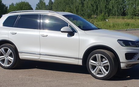 Volkswagen Touareg III, 2015 год, 3 550 000 рублей, 12 фотография