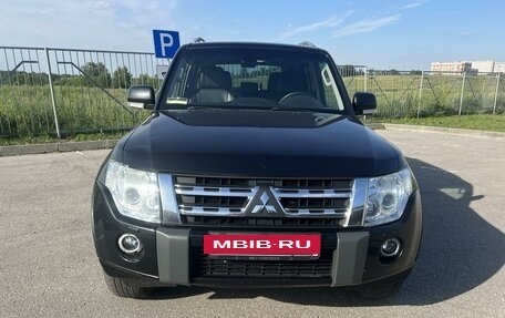 Mitsubishi Pajero IV, 2010 год, 1 850 000 рублей, 2 фотография