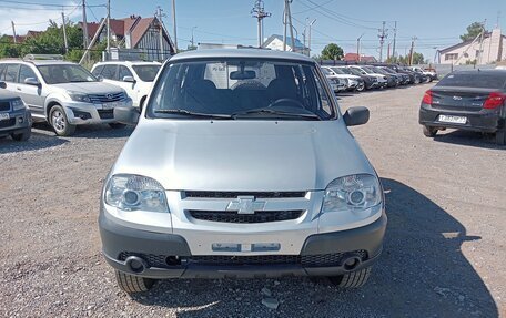 Chevrolet Niva I рестайлинг, 2011 год, 750 000 рублей, 3 фотография