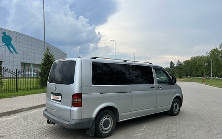 Volkswagen Transporter T5 рестайлинг, 2004 год, 1 050 000 рублей, 3 фотография