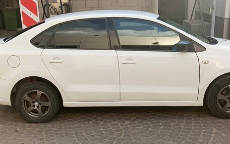 Volkswagen Polo VI (EU Market), 2013 год, 550 000 рублей, 2 фотография