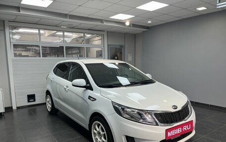 KIA Rio III рестайлинг, 2015 год, 979 000 рублей, 3 фотография