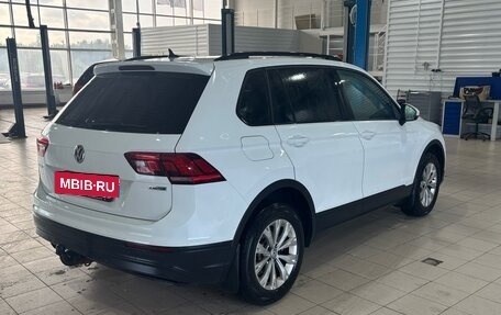 Volkswagen Tiguan II, 2020 год, 2 730 000 рублей, 3 фотография