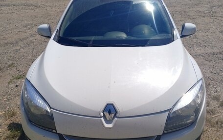 Renault Megane III, 2012 год, 800 000 рублей, 2 фотография