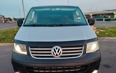 Volkswagen Multivan T5, 2007 год, 1 330 000 рублей, 2 фотография