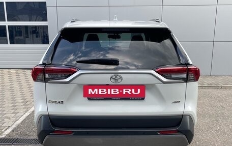 Toyota RAV4, 2020 год, 3 480 000 рублей, 5 фотография