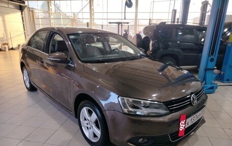 Volkswagen Jetta VI, 2012 год, 1 115 000 рублей, 2 фотография