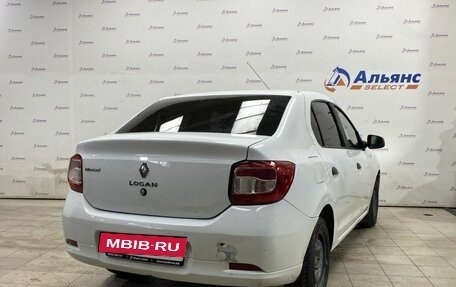 Renault Logan II, 2018 год, 560 000 рублей, 3 фотография