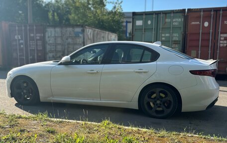 Alfa Romeo Giulia II, 2017 год, 1 900 000 рублей, 12 фотография