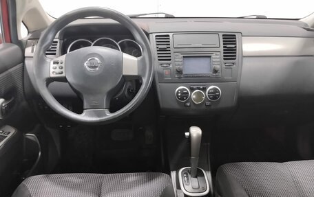 Nissan Tiida, 2010 год, 920 000 рублей, 9 фотография