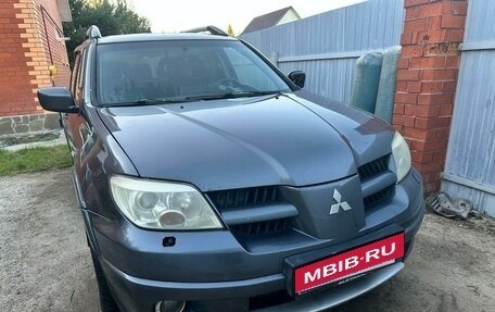 Mitsubishi Outlander III рестайлинг 3, 2006 год, 550 000 рублей, 1 фотография