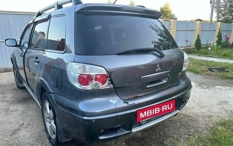 Mitsubishi Outlander III рестайлинг 3, 2006 год, 550 000 рублей, 5 фотография