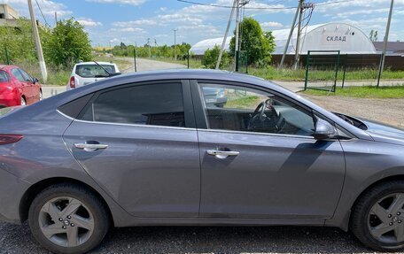 Hyundai Solaris II рестайлинг, 2021 год, 1 700 000 рублей, 3 фотография